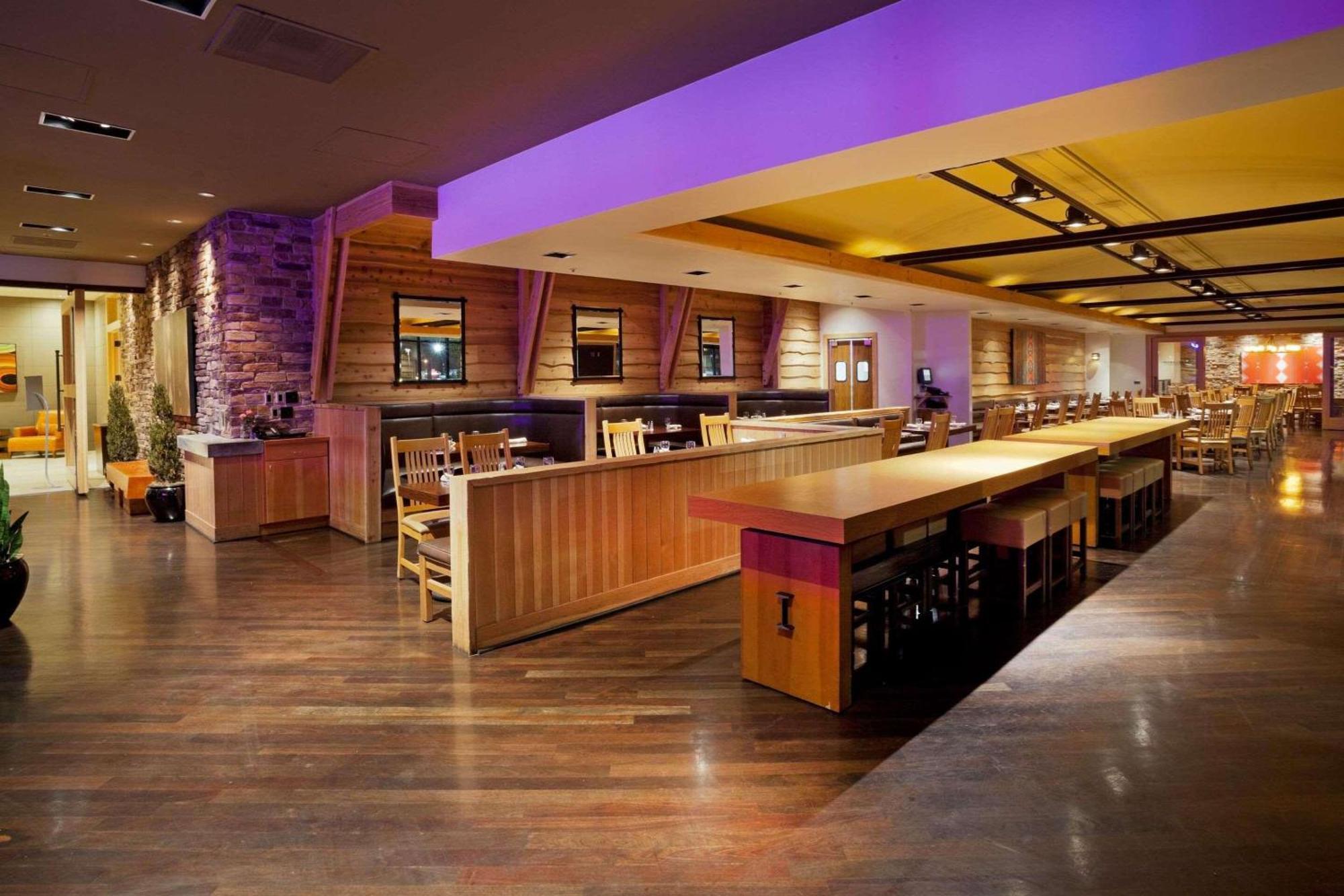 Radisson Salt Downtown 4*