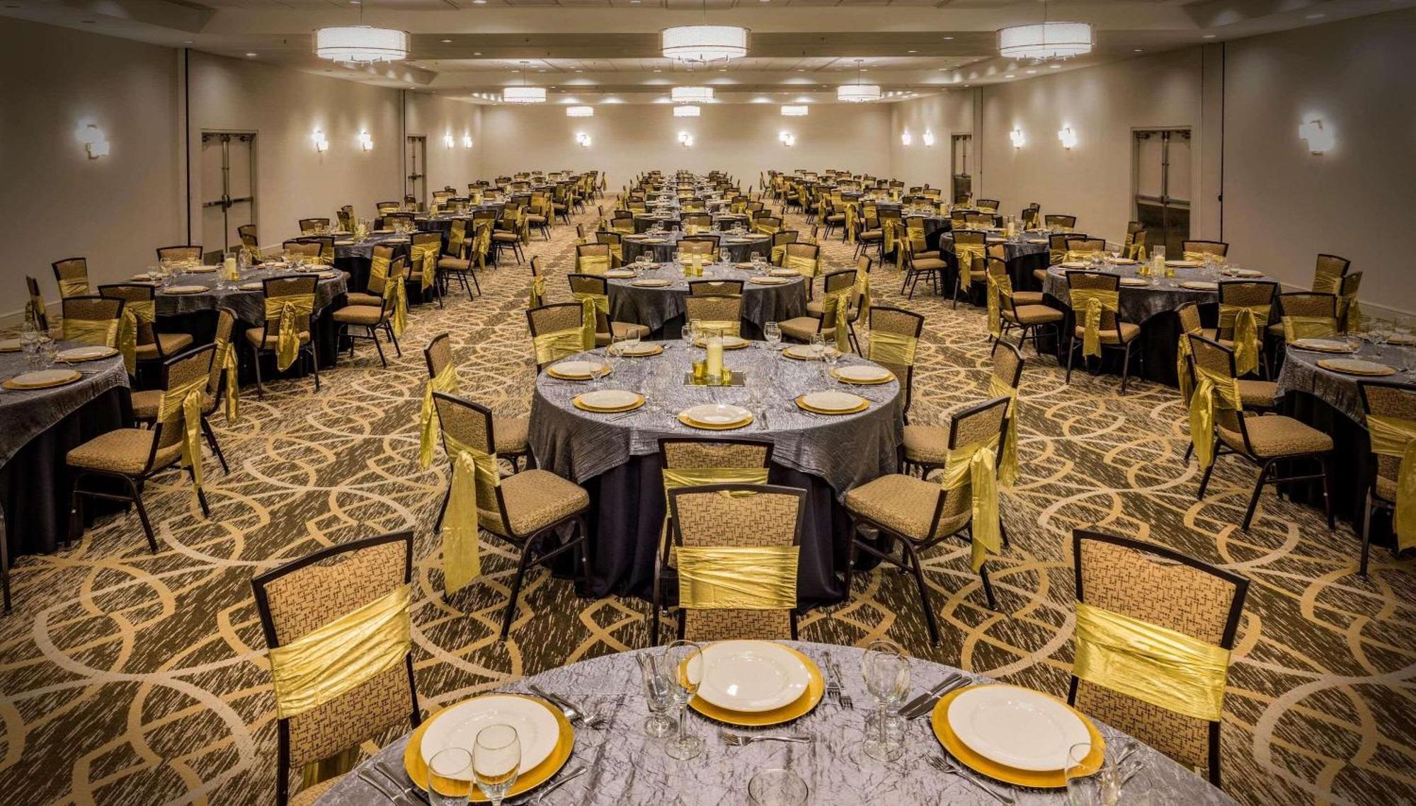 Hotel Radisson Salt Downtown 4*